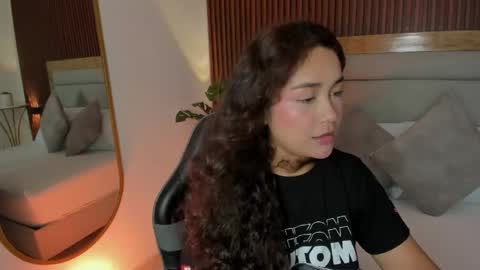 rossie_lanie_ online show from May 2026 07:23:02 PM