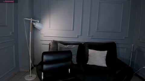 Rossie Rivers online show from December 2025 01:38:02 PM