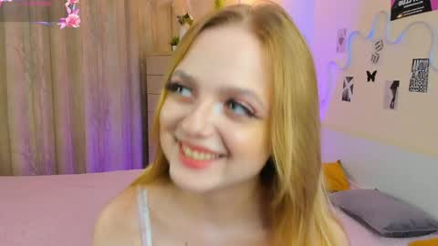 Im Luna online show from May 2026 09:22:02 PM