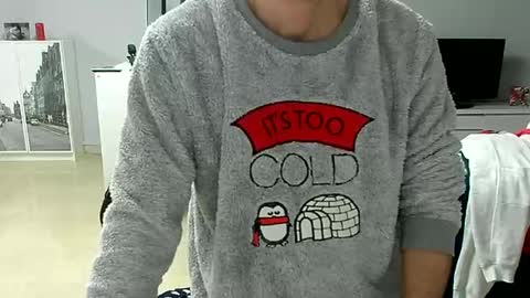 Snapshot of roubarixx chatting on December 2024 09:50:02 AM roubarixx online show from December 2024 09:50:02 AM