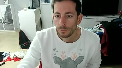 Snapshot of roubarixx chatting on January 2025 08:08:01 AM roubarixx online show from January 2025 08:08:01 AM