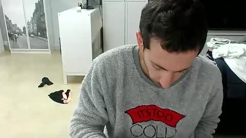 Snapshot of roubarixx chatting on February 2025 09:05:02 AM roubarixx online show from February 2025 09:05:02 AM