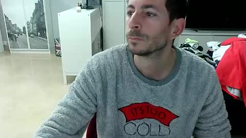 Snapshot of roubarixx chatting on February 2025 06:20:01 AM roubarixx online show from February 2025 06:20:01 AM