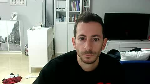 Snapshot of roubarixx chatting on March 2025 09:47:02 AM roubarixx online show from March 2025 09:47:02 AM