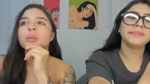 Snapshot of rous_and_sweet chatting on October 2025 05:17:02 AM Rous and Sweet online show from October 2025 05:17:02 AM