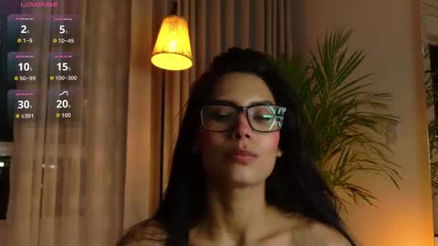 Snapshot of rouse_leon chatting on October 2025 07:50:02 AM Rouse leon online show from October 2025 07:50:02 AM