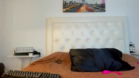 Snapshot of rouse_sexy_hotxx77 chatting on June 2026 05:56:02 PM rouse_sexy_hotxx77 online show from June 2026 05:56:02 PM
