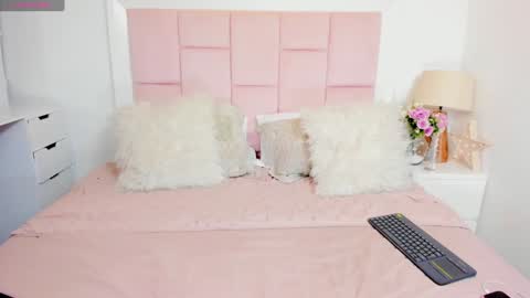 Snapshot of rousefox1 chatting on January 2025 08:18:02 AM Valeria online show from January 2025 08:18:02 AM