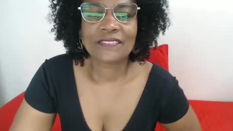 luxa online show from December 2024 06:26:02 PM