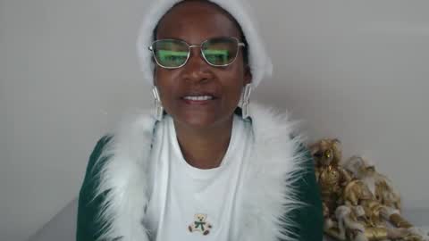 luxa online show from December 2024 02:45:01 PM