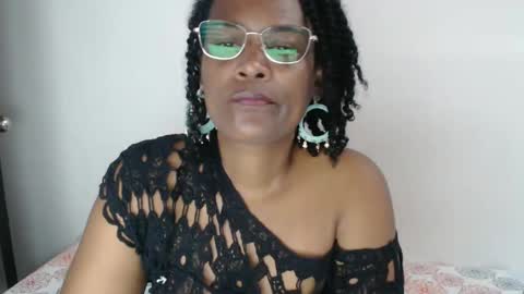 luxa online show from January 2025 01:25:02 PM