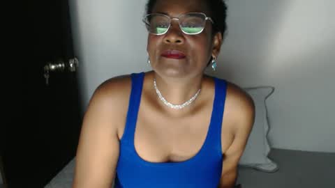 luxa online show from March 2025 09:59:02 PM