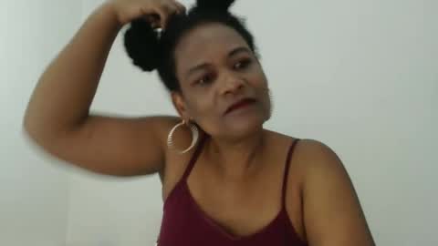 luxa online show from September 2025 02:05:02 PM