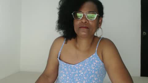 luxa online show from September 2025 12:11:02 AM