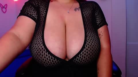 Snapshot of rousrossell_4 chatting on December 2024 01:42:01 AM Call me Rous online show from December 2024 01:42:01 AM