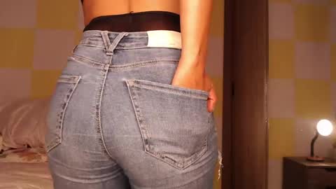 Rouss marie henao  online show from May 2026 03:34:02 AM