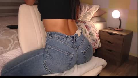 Rouss marie henao  online show from June 2026 03:50:01 PM