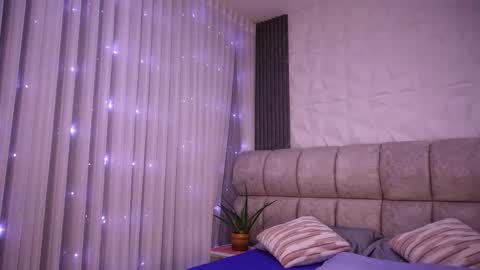 Snapshot of rousse_coup chatting on February 2026 07:21:02 PM Rosse and Miller online show from February 2026 07:21:02 PM