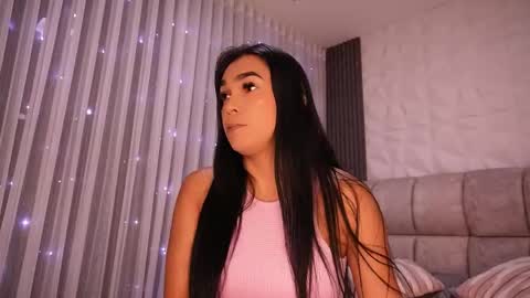 Snapshot of rousse_coup chatting on April 2026 07:19:01 PM Rosse and Miller online show from April 2026 07:19:01 PM