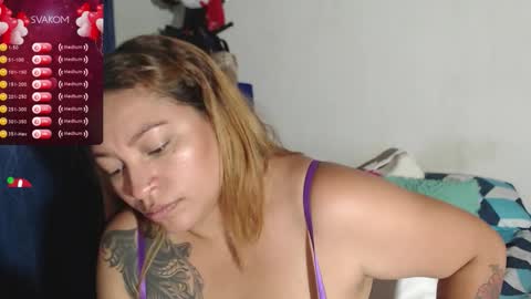 Snapshot of rousse_ellise1 chatting on June 2026 12:38:01 AM rousse online show from June 2026 12:38:01 AM