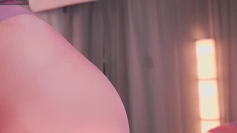 Rousse 3 online show from November 2025 12:09:02 PM