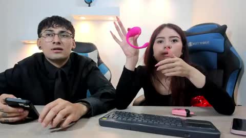 rousse_n_kenji online show from May 2026 06:48:02 PM