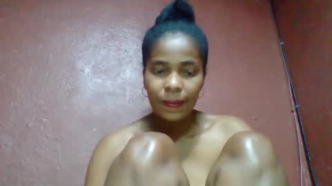 Snapshot of rovaelyah chatting on November 2025 04:43:02 AM rovaelyah online show from November 2025 04:43:02 AM