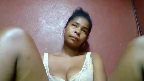 Snapshot of rovaelyah chatting on November 2025 07:18:02 AM rovaelyah online show from November 2025 07:18:02 AM