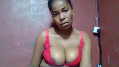 Snapshot of rovaelyah chatting on January 2026 04:01:01 PM rovaelyah online show from January 2026 04:01:01 PM