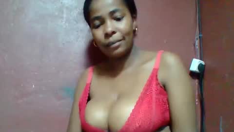 Snapshot of rovaelyah chatting on January 2026 04:11:02 PM rovaelyah online show from January 2026 04:11:02 PM