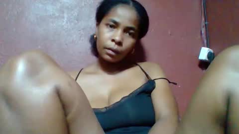 Snapshot of rovaelyah chatting on February 2026 05:25:02 AM rovaelyah online show from February 2026 05:25:02 AM