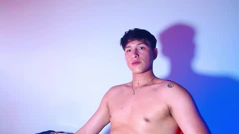 rowanboy23 online show from February 2026 05:32:01 PM