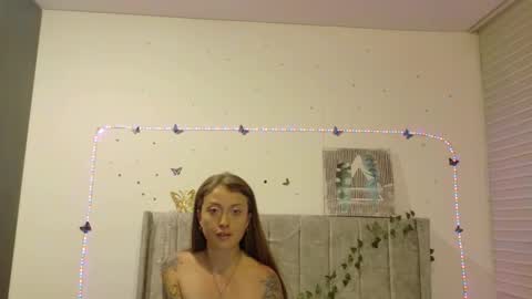 roxana8885 online show from March 2026 01:54:01 AM