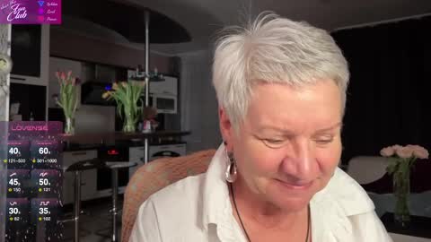 Roxana online show from March 2025 04:40:02 PM