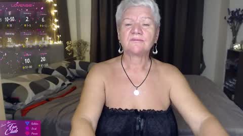 Roxana online show from May 2026 02:23:02 PM