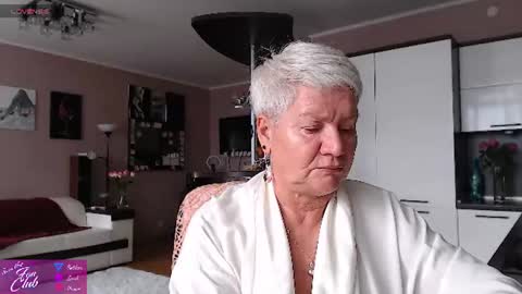 Roxana online show from August 2026 06:38:01 AM