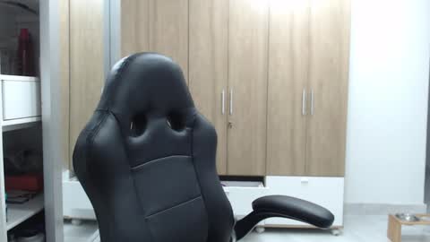 Snapshot of roxanalove7 chatting on January 2025 04:03:01 AM Roxana online show from January 2025 04:03:01 AM