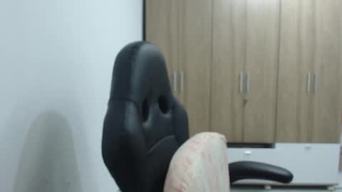 Snapshot of roxanalove7 chatting on October 2025 10:51:02 PM Roxana online show from October 2025 10:51:02 PM