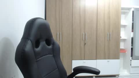 Roxana online show from June 2026 12:22:02 AM