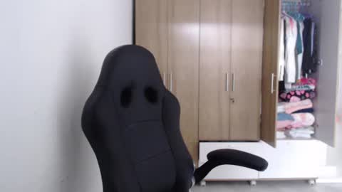 Roxana online show from July 2026 08:25:01 PM