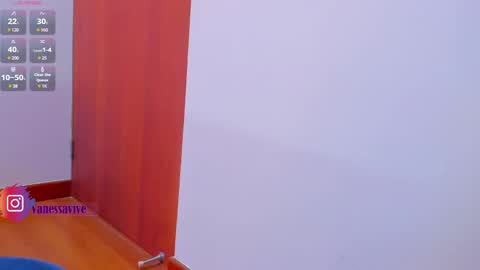 Snapshot of roxanasmiith chatting on December 2024 07:49:02 AM Roxxx Thee Stallion online show from December 2024 07:49:02 AM