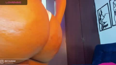 Snapshot of roxanasmiith chatting on January 2025 03:47:02 AM Roxxx Thee Stallion online show from January 2025 03:47:02 AM