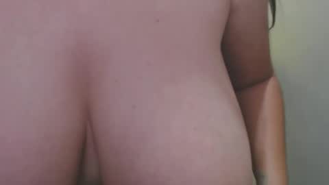 Snapshot of roxanbahottt chatting on June 2026 09:20:01 AM roxxy online show from June 2026 09:20:01 AM