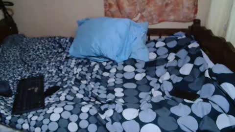 Snapshot of roxanne_98 chatting on February 2025 07:20:02 PM roxanne_98 online show from February 2025 07:20:02 PM