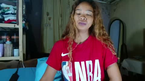roxanne_98 online show from April 2026 02:58:01 AM