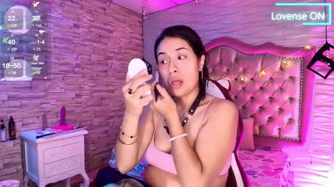 roxanne_han online show from December 2025 11:50:01 AM