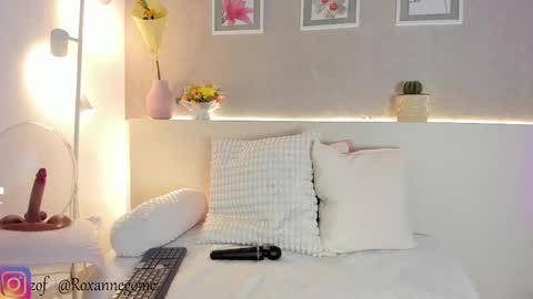 Roxanne Gomez online show from March 2026 01:06:02 PM