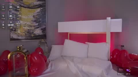 Roxanne Hill  online show from February 2025 03:47:02 PM