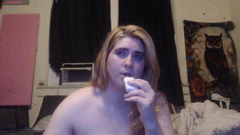 Snapshot of roxanneroulette chatting on September 2025 04:07:01 AM Silver online show from September 2025 04:07:01 AM