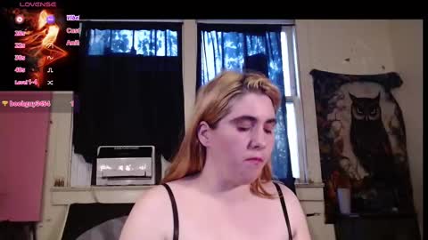 Snapshot of roxanneroulette chatting on October 2025 11:02:02 PM Silver online show from October 2025 11:02:02 PM